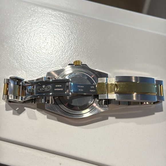 Rolex Blue and Gold Dive Watch - Picture 11 of 12